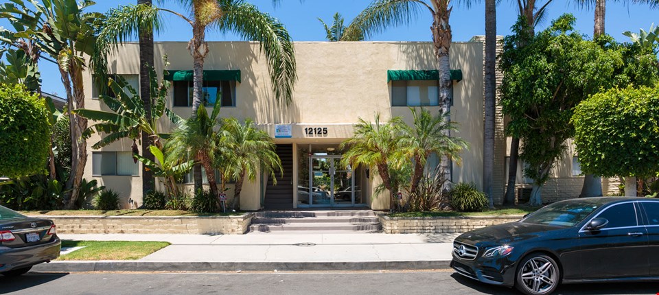 12125 Weddington Street 9, Los Angeles, CA 91607